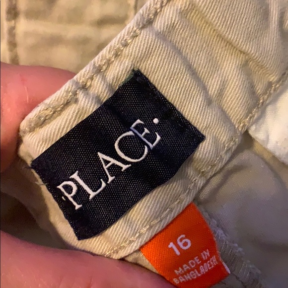 EUC The Children’s Place Boys Khakis Size 16 - Picture 2 of 6